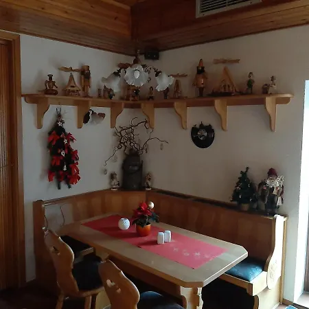 Zum Döhlerwald Hotel 3*